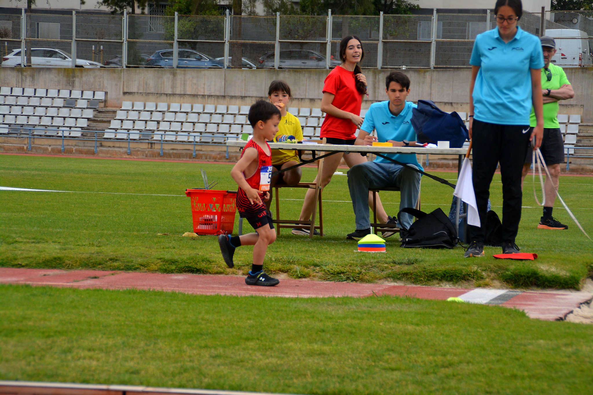 Club Atletisme Badalona - Escola